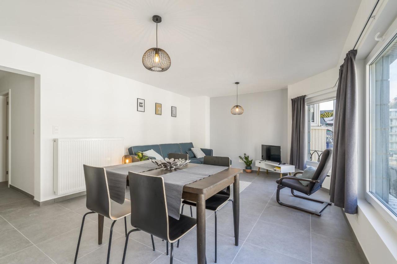 Delightful Family Apartment At Only 50 Meters From The Beach / Panne A Cote De Panne Exterior foto