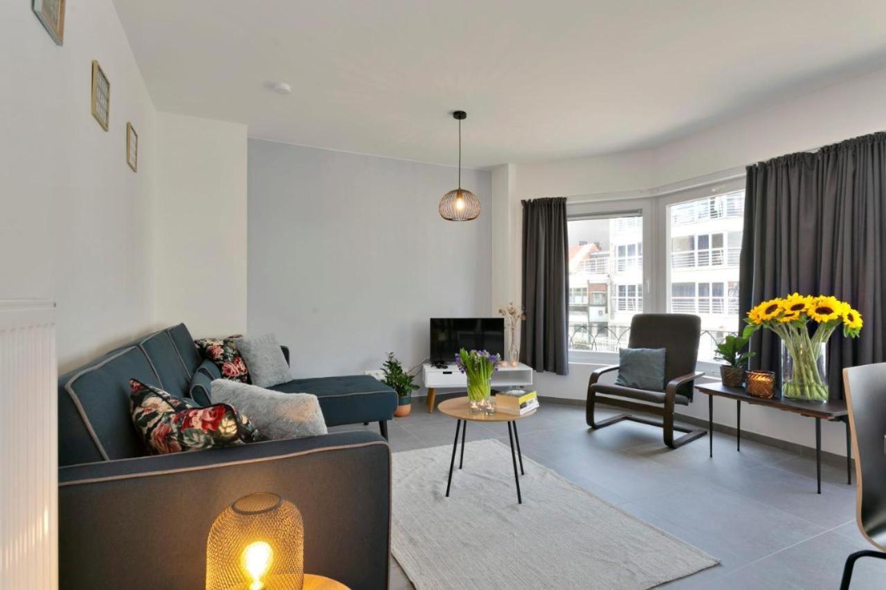 Delightful Family Apartment At Only 50 Meters From The Beach / Panne A Cote De Panne Exterior foto